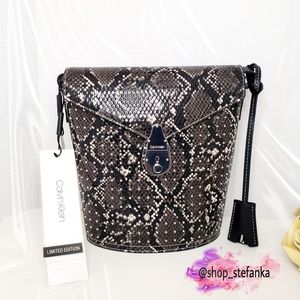 🎁 Calvin Klein Snake Lock Bucket Bag 💫